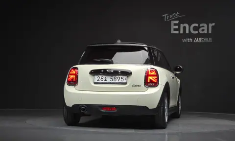 WMWXP5106K2H39497 — 2018 MINI Cooper, photo 3 from Encar, condition before repair