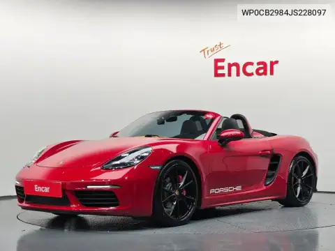WP0CB2984JS228097 — 2017 Porsche, zdjęć przed naprawą