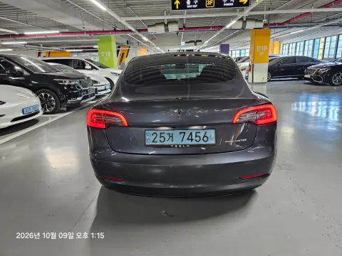 SYJ3E1EBBLF774064 — 2020 Tesla Model 3, photo 3 from Encar, condition before repair