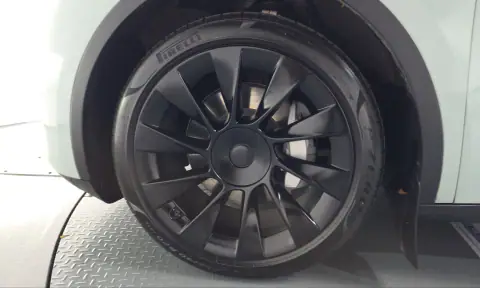 7SAYGDEE2NF496828 — 2022 Tesla Model Y, photo 4 from Encar, condition before repair