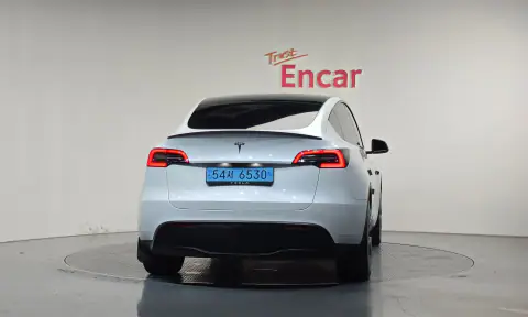 LRWYGCFS2RC565478 — 2024 Tesla Model Y, foto 3 de Encar, estado antes de reparar
