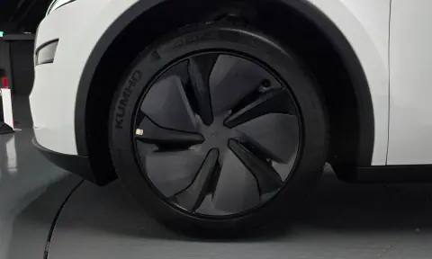 Model Y Rwd VIN LRWYGCFJ9SC229002 фото 4