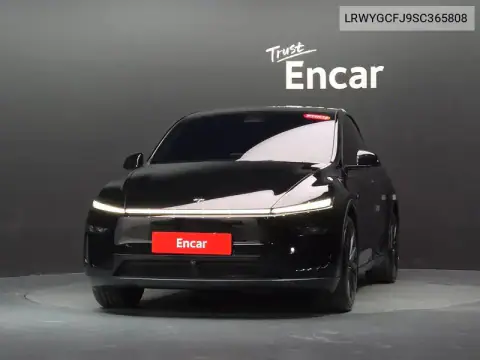 LRWYGCFJ9SC365808 — 2025 Tesla Model Y, foto 2 de Encar, estado antes de reparar