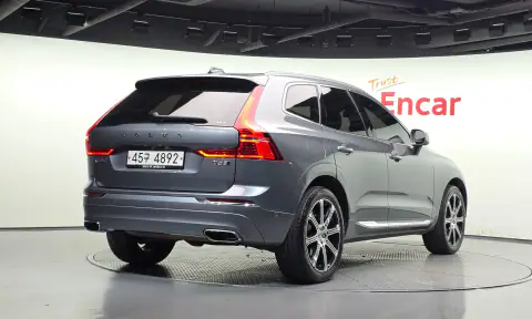 YV1UZ68TCJ1072145 — 2018 Volvo, zdjęcie 2 z Encar, stan przed naprawą