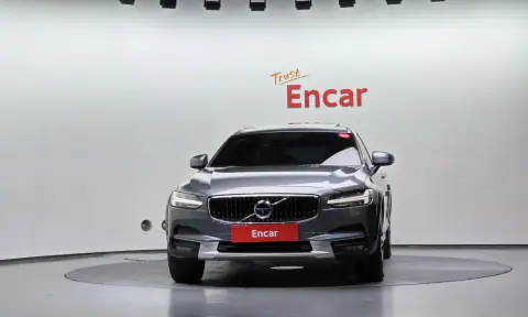 YV1PZ102CK1068922 — 2018 Volvo, фото 3 з Encar, стан до ремонту