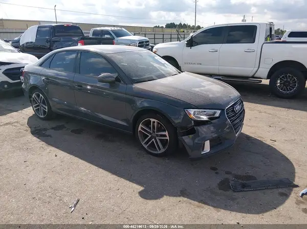 WAUB8GFF6H1080123 — 2017 Audi A3, Передняя часть (Front End), фото до ремонта