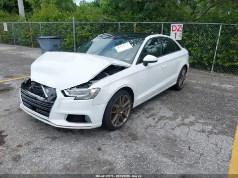 WAUAUGFFXJ1026580 — 2018 Audi A3, zdjęcie 2 z IAAI, Przód