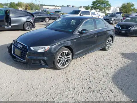 WAUJ8GFF7J1008185 — 2018 Audi A3, zdjęcie 2 z IAAI, Przód