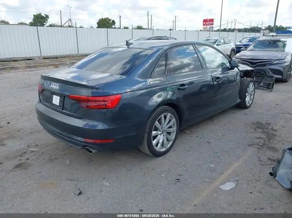 WAUGNAF46HN016330 — 2017 Audi A4, photo 4 from IAAI, Right side