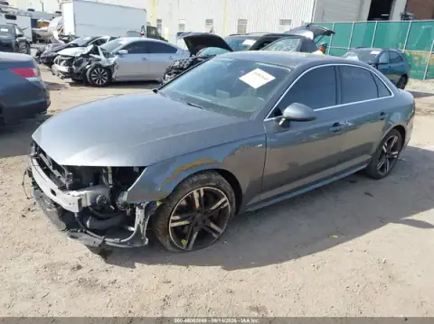 WAUENAF45JA149360 — 2018 Audi A4, zdjęcie 2 z IAAI, Lewy przód
