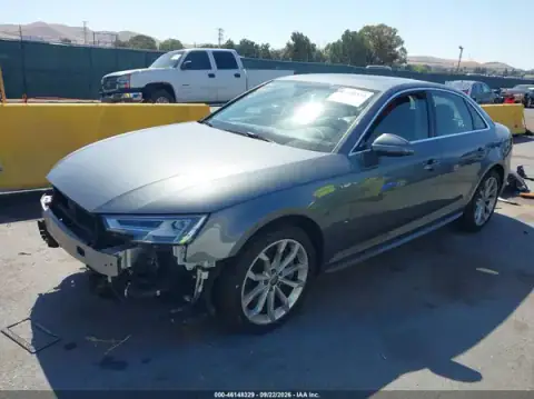 WAUENAF46KN015368 — 2019 Audi A4, zdjęcie 2 z IAAI, Przód
