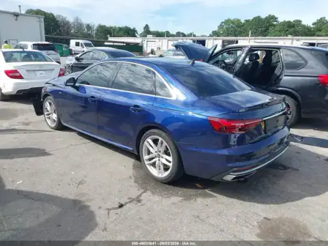 WAUDAAF4XRN007730 — 2024 Audi A4, foto 3 de IAAI, Parte delantera y trasera