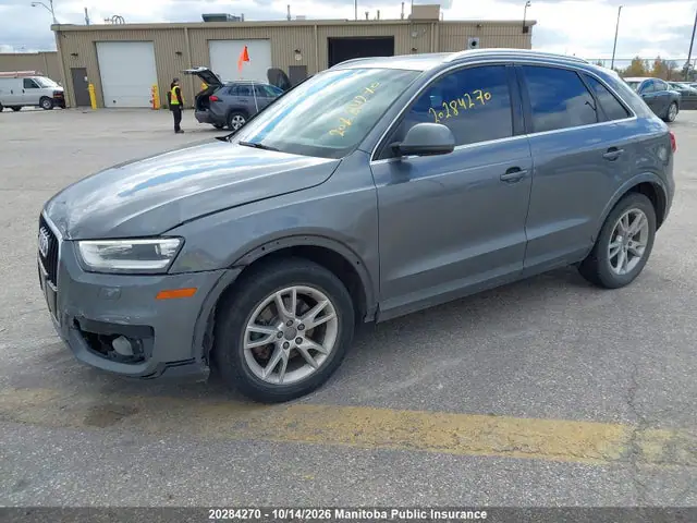 WA1GFEFS9FR007093 — 2015 Audi Q3, zdjęcie 2 z IAAI 20.10.2026, Przód