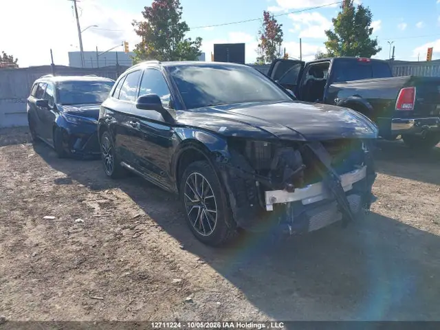 WA1EAAFYXM2083883 — 2021 Audi Q5 Progressiv, Передняя часть (Front), фото до ремонта