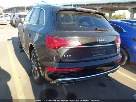 WA1EAAFY4M2030516 — 2021 Audi Q5 Progressiv, foto 3 de IAAI 26.10.2026, Delantera izquierda