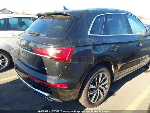 WA1EAAFY4M2030516 — 2021 Audi Q5 Progressiv, foto 4 de IAAI 26.10.2026, Delantera izquierda