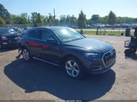 WA1BAAFY2M2044434 — 2021 Audi Q5, Задня частина (Rear), фото до ремонту