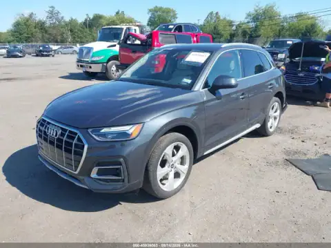 WA1BAAFY2M2044434 — 2021 Audi Q5, photo 2 from IAAI 30.09.2026, Rear end