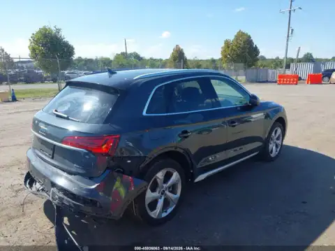 WA1BAAFY2M2044434 — 2021 Audi Q5, photo 4 from IAAI 30.09.2026, Rear end