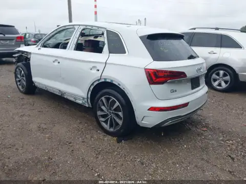 WA1AAAFY5M2090643 — 2021 Audi Q5, ფოტო 3, IAAI, წინა ნაწილი