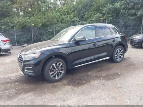 WA1AAAFY5M2133569 — 2021 Audi Q5, zdjęcie 2 z IAAI 22.10.2026, Zalanie