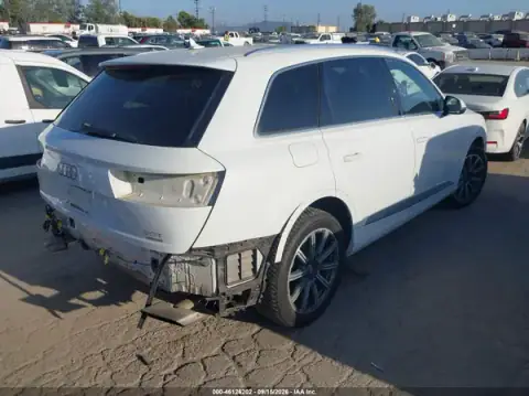 WA1LAAF73HD000593 — 2017 Audi Q7, zdjęcie 4 z IAAI 28.10.2026, Tył