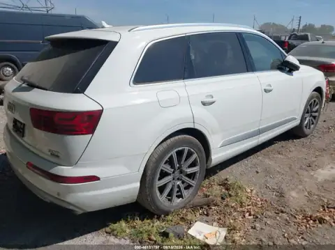 WA1VAAF70HD027470 — 2017 Audi Q7, фото 4 з IAAI 30.09.2026, Звичайний знос