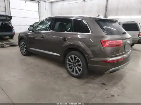 WA1LAAF72HD011682 — 2017 Audi Q7, zdjęcie 3 z IAAI 20.10.2026, Prawy bok