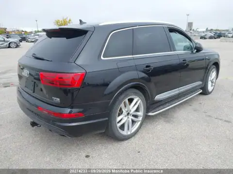 WA1WAAF77JD024608 — 2018 Audi Q7, photo 4 from IAAI 23.09.2026, Left side