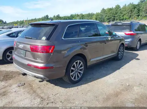 WA1LAAF79JD032938 — 2018 Audi Q7, фото 4 с аукциона IAAI 25.09.2026, ЕСТЕСТВЕННЫЙ ИЗНОС