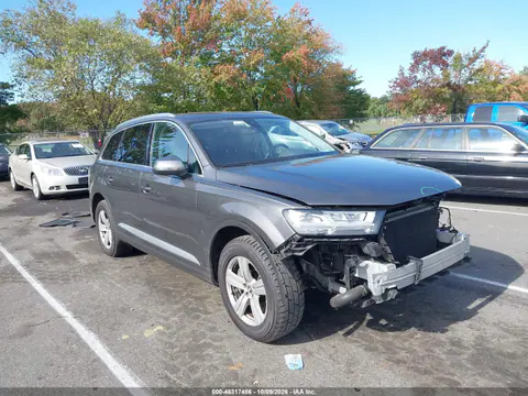 2019 Audi Q7 45 Premium VIN WA1LHAF70KD018276 фото 2
