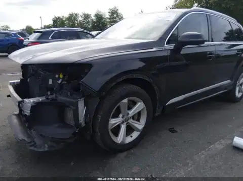 WA1AXAF71LD000140 — 2020 Audi Q7, foto 2 de IAAI, Parte delantera