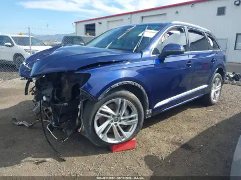 WA1LXAF73LD004876 — 2020 Audi Q7, zdjęcie 2 z IAAI, Przód