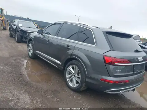 WA1LXAF72MD038342 — 2021 Audi Q7, ფოტო 3, IAAI 01.10.2026, სახურავი