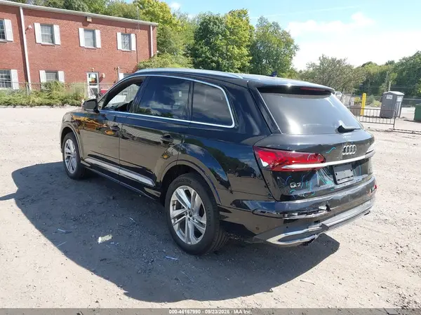 WA1AXAF75MD017010 — 2021 Audi Q7, zdjęcie 3 z IAAI 20.10.2026, Przód i tył