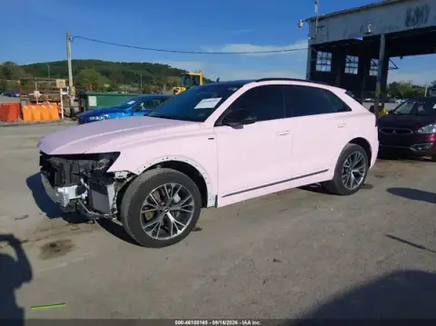 WA1EVAF14MD028308 — 2021 Audi Q8, ფოტო 2, IAAI, წინა ნაწილი