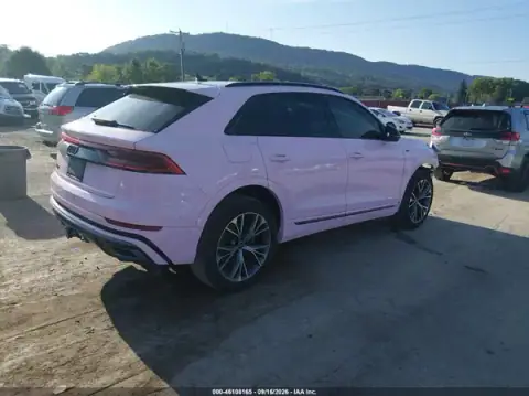 WA1EVAF14MD028308 — 2021 Audi Q8, ფოტო 4, IAAI, წინა ნაწილი
