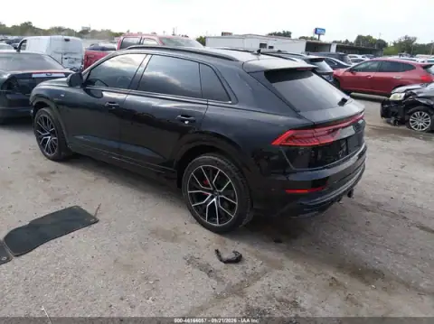 WA1FVAF18MD022404 — 2021 Audi Q8, photo 3 from IAAI, Front end