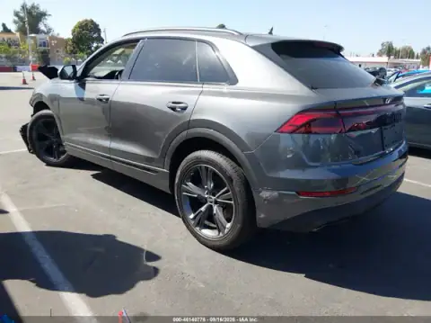 WA1AVBF12TD033784 — 2026 Audi Q8, foto 3 de IAAI, Parte delantera