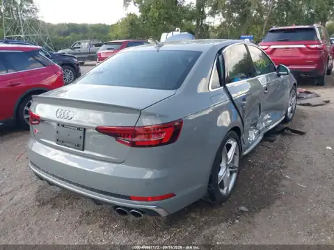 WAUB4AF49KA114683 — 2019 Audi S4, photo 4 from IAAI, Right side