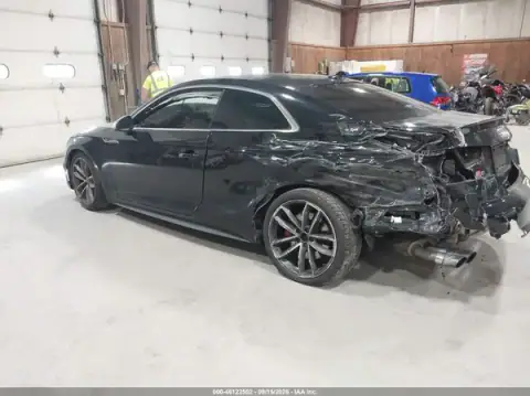 WAUP4AF56JA002498 — 2018 Audi S5, photo 3 from IAAI 21.10.2026, Front and rear