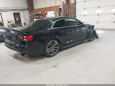 WAUP4AF56JA002498 — 2018 Audi S5, photo 4 from IAAI 21.10.2026, Front and rear