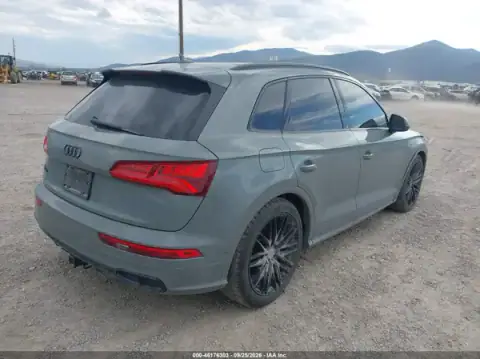 WA1C4AFY2L2091697 — 2020 Audi SQ5, фото 4 з IAAI, Передня частина
