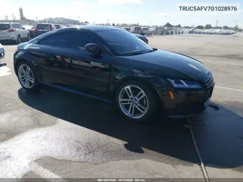 TRUC5AFV7G1028976 — 2016 Audi TT, Передняя часть, фото до ремонта