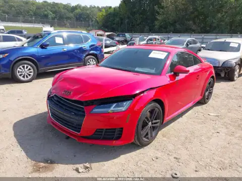 TRUC5AFV6H1002693 — 2017 Audi TT, foto 2 de IAAI, Parte delantera