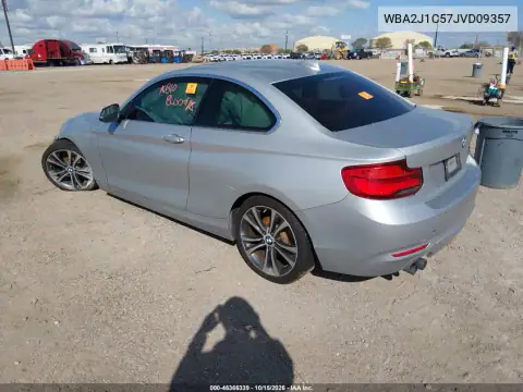 WBA2J1C57JVD09357 — 2018 BMW 2ER, foto 3 de IAAI, Delantera izquierda