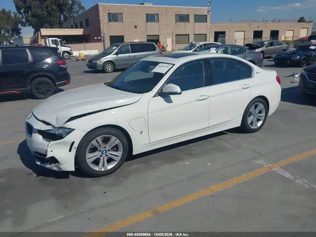 WBA8E1C36HA156496 — 2017 BMW 330E Iperformance, фото 2 з IAAI 19.10.2026, Передня частина