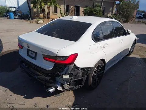 3MW5P7J01M8C12018 — 2021 BMW 330E, photo 4 from IAAI 22.10.2026, Rear end