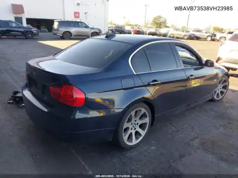 WBAVB73538VH23985 — 2008 BMW 3ER, фото 4 с аукциона IAAI, Передняя часть слева