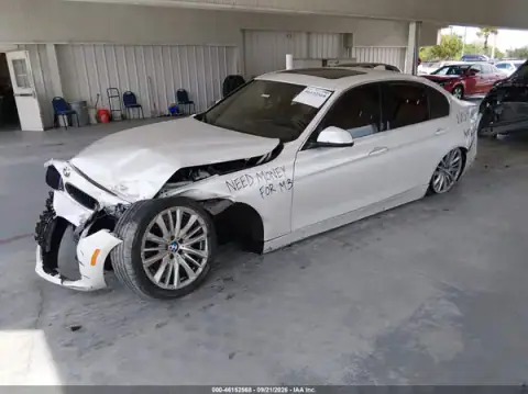 WBA8B9G50HNU49032 — 2017 BMW 3ER, zdjęcie 2 z IAAI, Przód